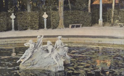 Trianon, a nimfák kútja alkotó: French Photographer