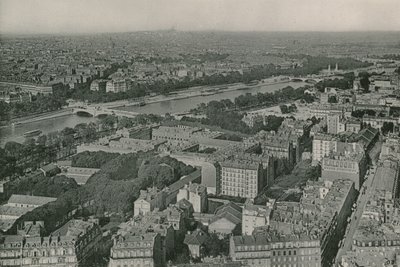 Kilátás a Champs-Elysees-re és a Sacre-Coeur-re az Eiffel-toronyból, a Champs-Elysees-re és a Sacre-Coeur-re az Eiffel-toronyból (fotógravírozás) alkotó: French Photographer