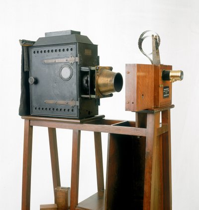 2umiere mozi, 1895 (fa és fém) alkotó: French School