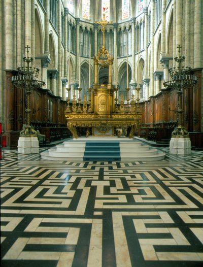 Cathedrale de Saint Omer (Észak 59): Oltár és labirintus. alkotó: French School