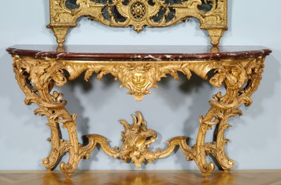 Konzolasztal, tervezte Jules-Michel Hardouin (1635-1737), készítette Pierre Turpin és Michel II Lange, 1725 körül (faragott aranyozott fa, márványlap (griotte de campan)) (lásd még: 491455) alkotó: French School