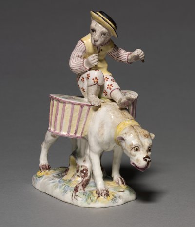 Majom figura kutyán, gyártó Mennecy-Villeroy Factory, Franciaország, 1760 körül alkotó: French School