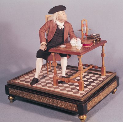 Benjamin Franklin (1706-90) modellje az asztalánál, 18. század végén alkotó: French School