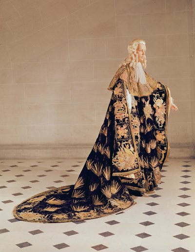 A Szentlélek francia lovagrendjének hivatalos ruhája (bársony és nemesfém hímzés) alkotó: French School