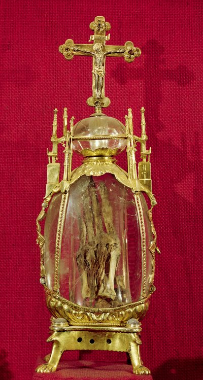 Szt. Attália (kb. 697-741) kezét tartalmazó ereklyetartó 12-15. század (réz, aranyozott ezüst és hegyikristály) alkotó: French School