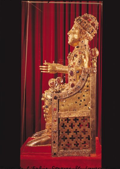 Saint Foy ereklyetartó szobra, 980 körül (arany, ezüst, fa, drágakövek és féldrágakövek) (lásd: 121295 és 162668) alkotó: French School