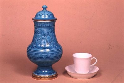 Sevres-i váza alkotó: French School