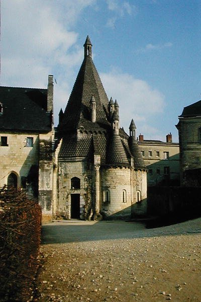 A Tour dEvrault alkotó: French School