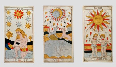 Három tarotkártya, amelyek a csillagot, a holdat és a napot ábrázolják (színes fametszet) alkotó: French School