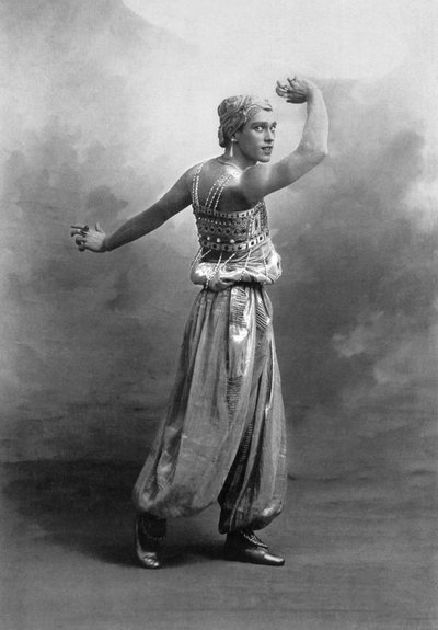 Vaszlav Nizsinszkij (1890-1950) lengyel származású orosz táncos itt a Sheherazade című balettben. alkotó: French School