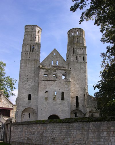 Kilátás a Jumieges apátságra alkotó: French School