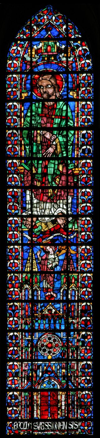 A w102-es ablak Szent Andrást és Soissons templomát ábrázolja alkotó: French School