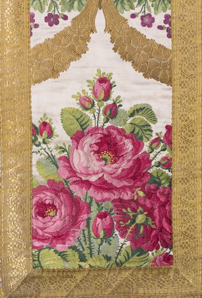 Louis-Philippe 1810-ben felajánlott liturgikus együttes készlete (arannyal hímzett selyem) alkotó: French School