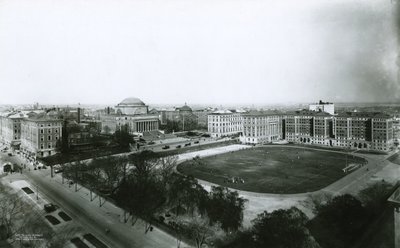 A Columbia Egyetem kampusza délnyugatról, New York, 1910 alkotó: G.P. Hall und Sohn