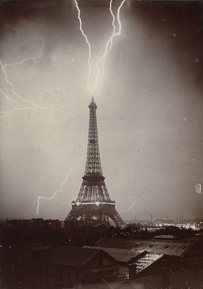 Az Eiffel-torony villámcsapása, 1902 (zselatin ezüst nyomat) alkotó: Gabriel Loppe