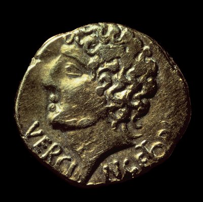 A gall arany államtár (Arvernes) Vercingetorix (Kr. e. 72-46) képmása van, amelyet ie 52-ben adtak ki. Paris, B.N. alkotó: Gaulish Gaulish