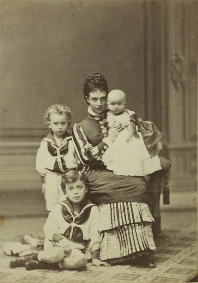 Mária Fjodorovna nagyhercegnő gyermekeivel, Miklós Alekszandrovics, György..., c. 1875. alkotó: Georg Emil Hansen