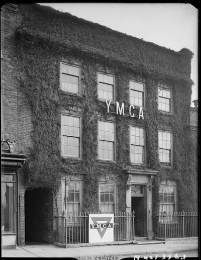YMCA Hostel, High Street, Sutton Coldfield, Birmingham, 1942 tavasz. alkotó: George Bernard Mason