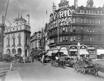 Piccadilly Circus, Westminster városa, London, XX. század eleje. alkotó: George Davison Reid