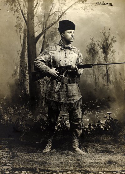 Theodore Roosevelt bakbőrben, Dakota Terület 1885 körül (f/w fotó) alkotó: George Grantham   Bain News Service Bain