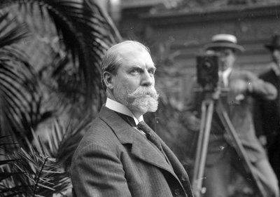 Charles E. Hughes a kamerán, 1915-20 körül alkotó: George Grantham Bain