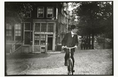 Kerékpáros az amszterdami Keizersgrachton alkotó: George Hendrik Breitner