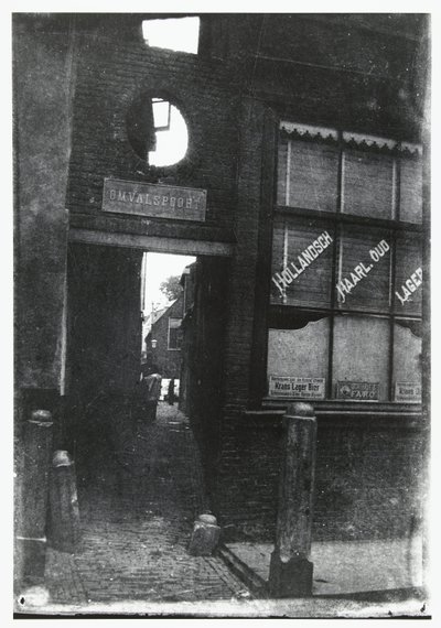Kilátás az Omvalspoorton keresztül Haarlemben alkotó: George Hendrik Breitner