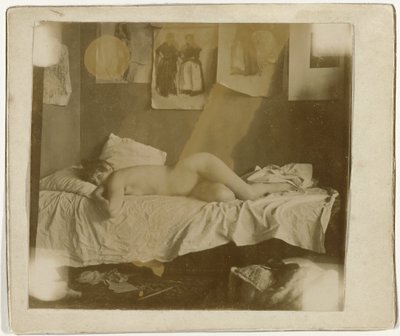 Marie Jordan meztelenül fekszik az ágyon alkotó: George Hendrik Breitner