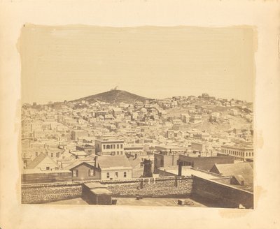 Kilátás a Stockton Street és a Telegraph Hill sarkáról, a Stockton és Sacramento Street sarkáról. alkotó: George R. Fardon