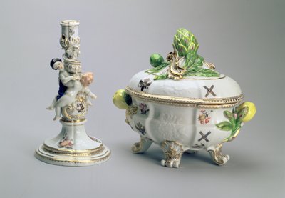Gyertyatartó és fedett tál a St. Andrew Service-ből, Meissen, 1744-5 (porcelán) alkotó: German School