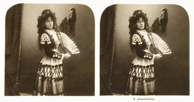 Sztereoszkópikus kártya, amely egy fiatal nőt ábrázol hagyományos spanyol viseletben Aragónia környékéről, 1900 körül (szépia fotó) alkotó: German School