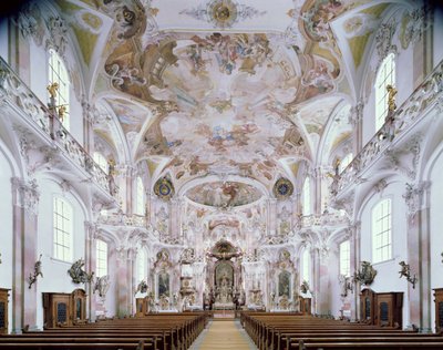Kilátás a belső térre alkotó: German School