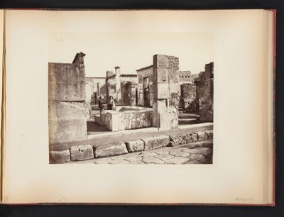 Kilátás a Casa di Salustio romjaira Pompeiiben, Olaszországban Casa di Salustio Pompei (cím a tárgyon) alkotó: Giorgio Sommer
