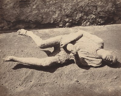 Emberi lábnyomok, Pompei (Emberi szereposztás, Pompei) alkotó: Giorgio Sommer