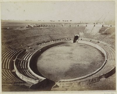 A pompeji amfiteátrum belseje alkotó: Giorgio Sommer
