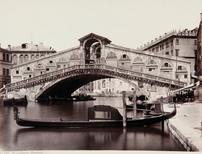 A Rialto híd Velencében alkotó: Giorgio Sommer