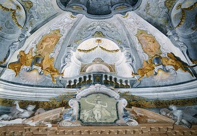 Trompe loeil, a bálterem mennyezetéről alkotó: Giovanni Battista Crosato