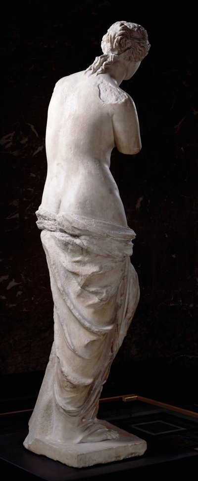 Aphrodité hátulnézete, a "Venus de Milo", hellenisztikus időszak, ie 130-100 körül (márvány) alkotó: Greek
