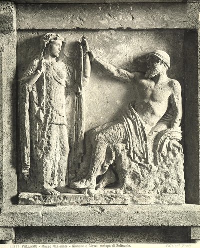 Zeusz és Héra, metóp a szicíliai Selinunte-i E-templomból (márvány) (f/w fotó) alkotó: Greek