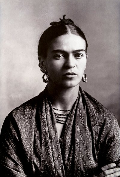 Frida Kahlo portréja, 1932 alkotó: Guillermo Kahlo