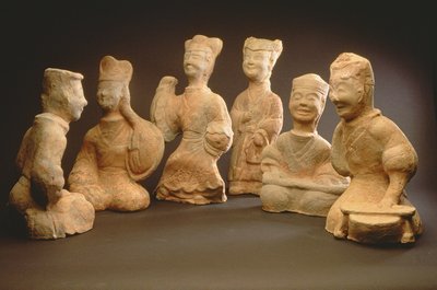 Zenészek, táncosok és szolgálók csoportja (terrakotta) alkotó: Han Dynasty Chinese School