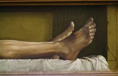 A halott Krisztus teste, a láb részlete és a mű aláírása és dátuma, 1521-es tempera hársfán alkotó: Hans Holbein der Jüngere