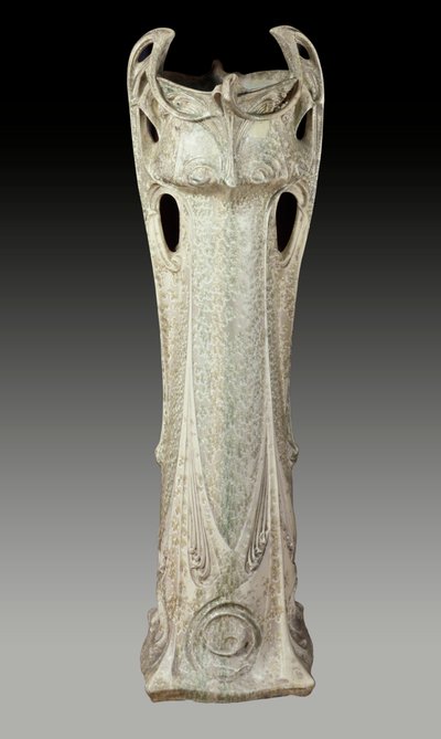 Szecesszió: Jardiniere 1902-1903 körül Hector Guimard (1867-1942) készítette, XX. Sevres, Nemzeti Kerámiai Múzeum. alkotó: Hector Guimard