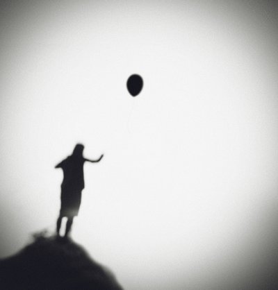 Elengedés alkotó: Hengki Lee