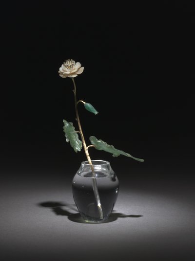 Fehér Virág, Peter Carl Fabergé cége alkotó: Henrik Wigstrom