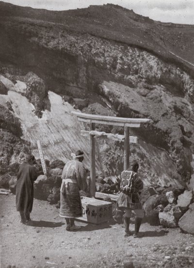 Szentély a kráter szélén (f/w fotó) alkotó: Herbert Ponting
