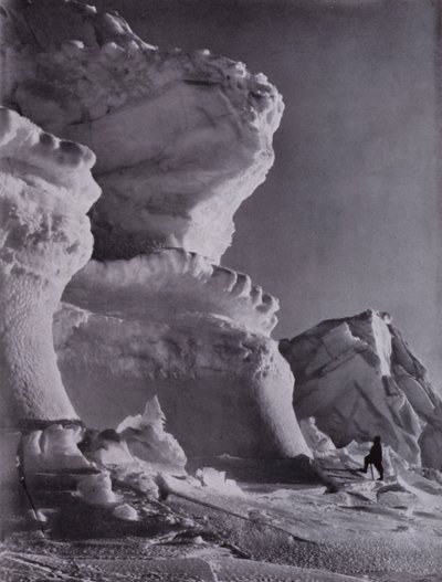 A Berg-kastély jégbástyái (f/w fotó) alkotó: Herbert Ponting