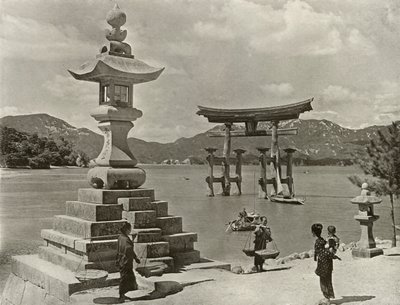 Miyajima, 1910. alkotó: Herbert Ponting