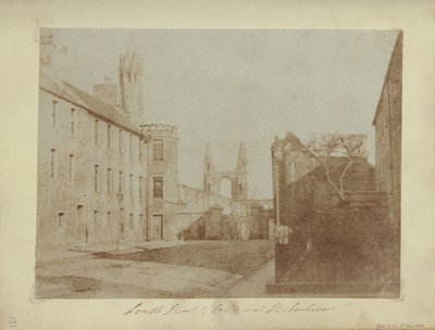 A South Street keleti vége, St. Andrews, a katedrális romjaival a távolban. alkotó: Hill and Adamson