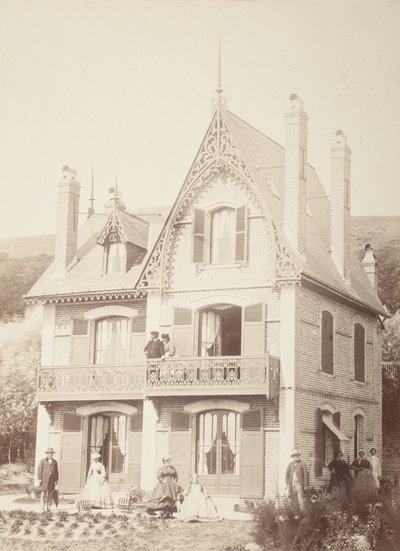 Cím nélkül (Családi portré - emberek házzal) alkotó: Hippolyte Bayard